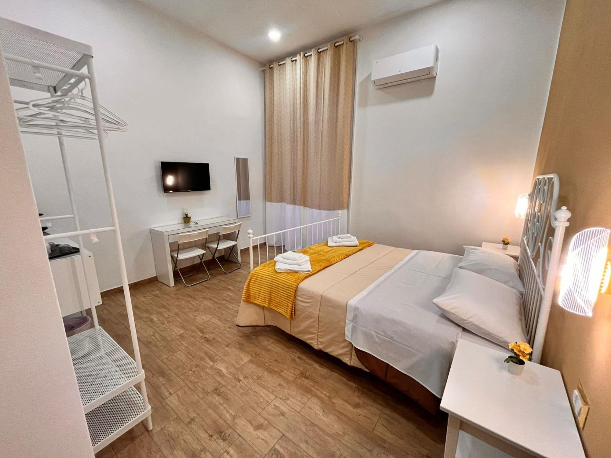 Ferienwohnung La Dimora Del Principe Neapel Exterior foto